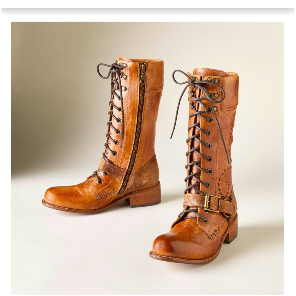 Bed| Stu tan boots